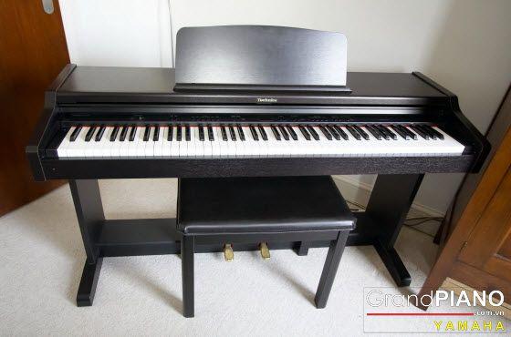YAMAHA YDP-300 